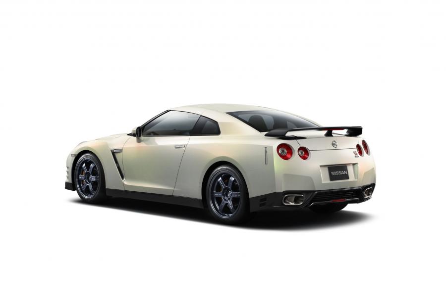  Nissan GT-R Egoist 2011 года  (фото 49 из 50)